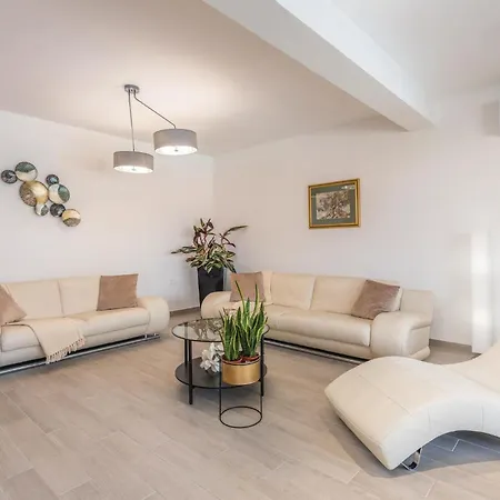 Pet Friendly In Malinska With Wifi Σπίτι διακοπών Šilo