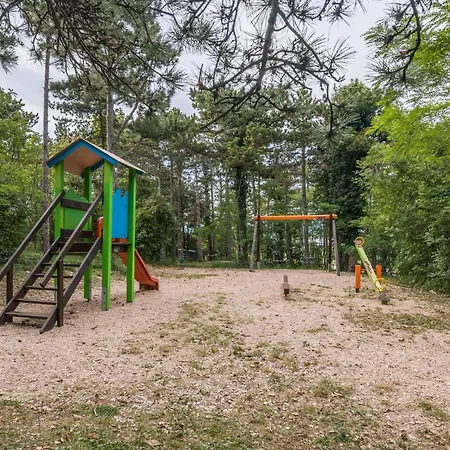 Pet Friendly In Malinska With Wifi بيت للعطل *