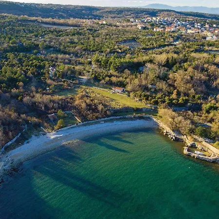 Pet Friendly In Malinska With Wifi بيت للعطل *