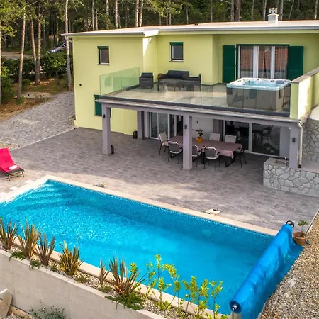 Pet Friendly In Malinska With Wifi بيت للعطل *